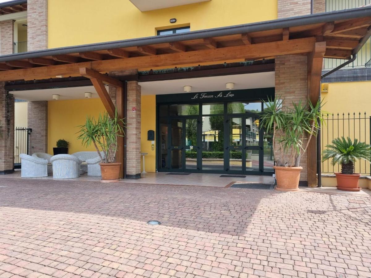 Le Terrazze Sul Lago Hotel & Residence Padenghe sul Garda Bagian luar foto