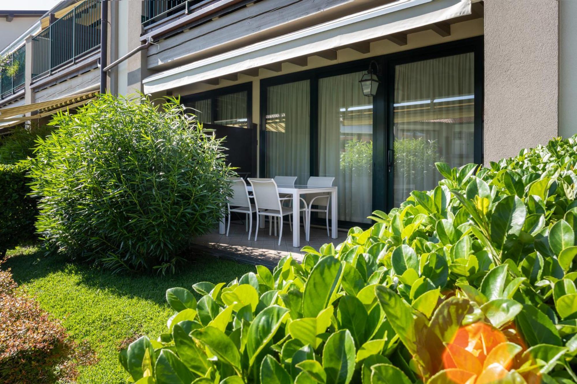 Le Terrazze Sul Lago Hotel & Residence Padenghe sul Garda Bagian luar foto